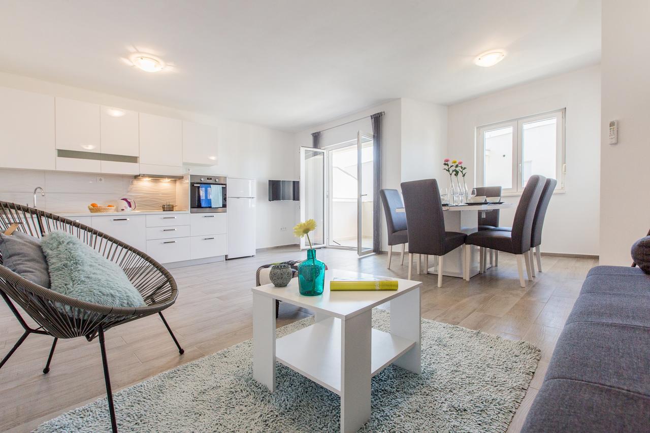 Maiv Residence - Family & Designer Suites روغوزنيكا المظهر الخارجي الصورة
